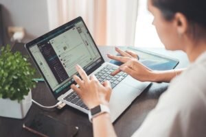 Contoh portofolio digital yang profesional dan terstruktur
